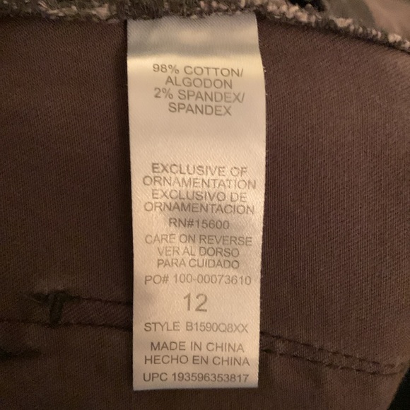 Democracy Jeans - Picture 4 of 7